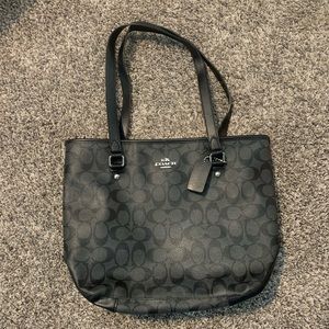 Coach shoulder bag